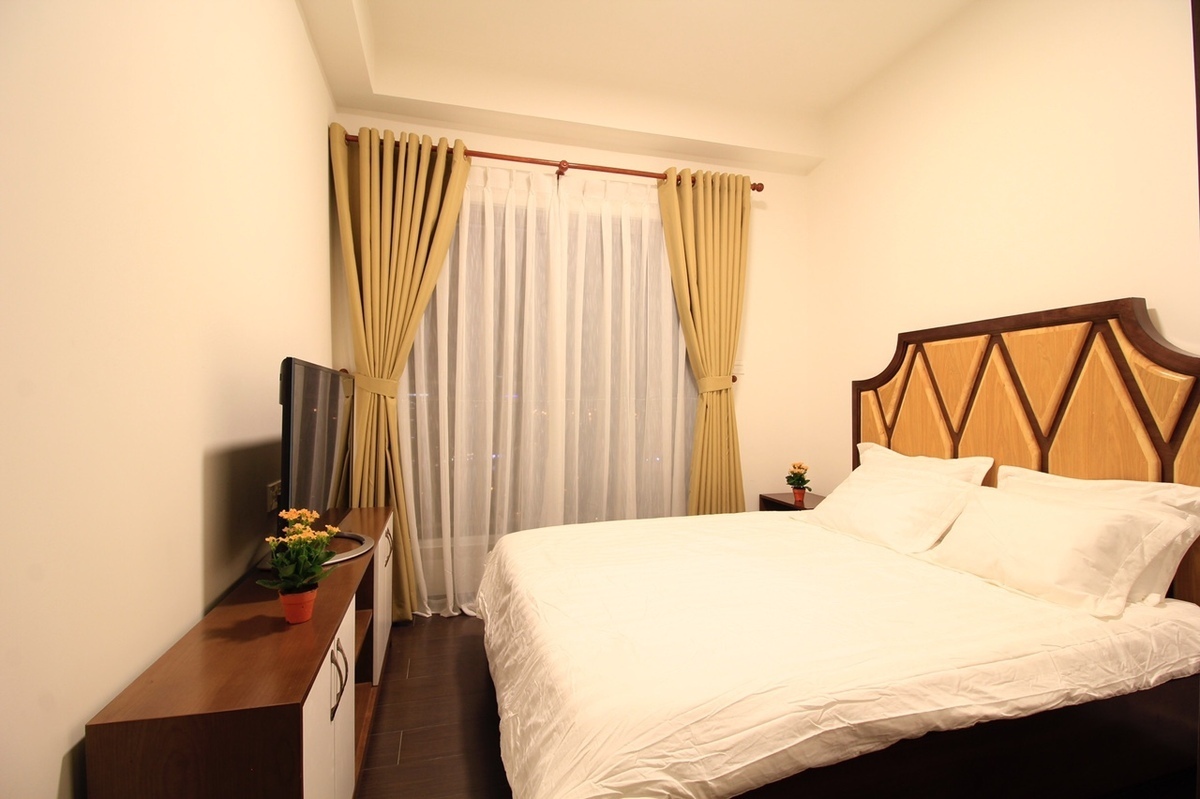 Cần Bán Căn 3 Phòng Ngủ The Sun Avenue Giá 7.5 Tỷ