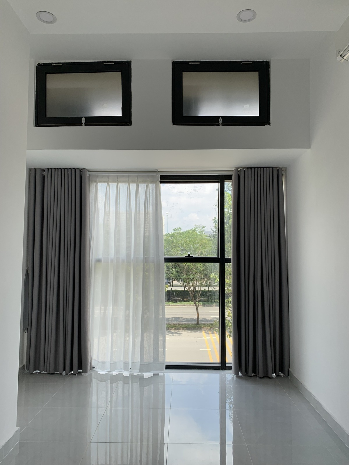 Văn Phòng Officetel Cần Bán Đa Dạng Diện Tích 31m2 - 100m2 The Sun Avenue, Q2