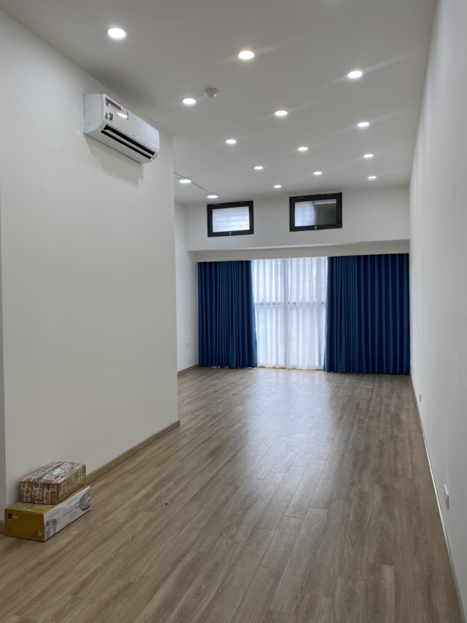 Văn Phòng Officetel Cần Bán Đa Dạng Diện Tích 31m2 - 100m2 The Sun Avenue, Q2