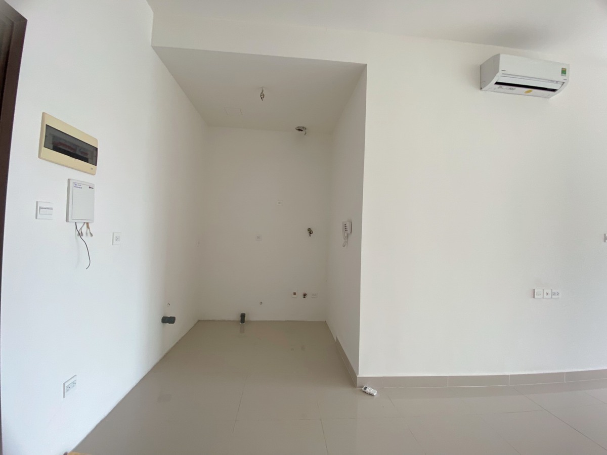 Văn Phòng 40m2 Cho Thuê Nhà Cơ Bản Tại The Sun Avenue Giá 9,5 Triệu