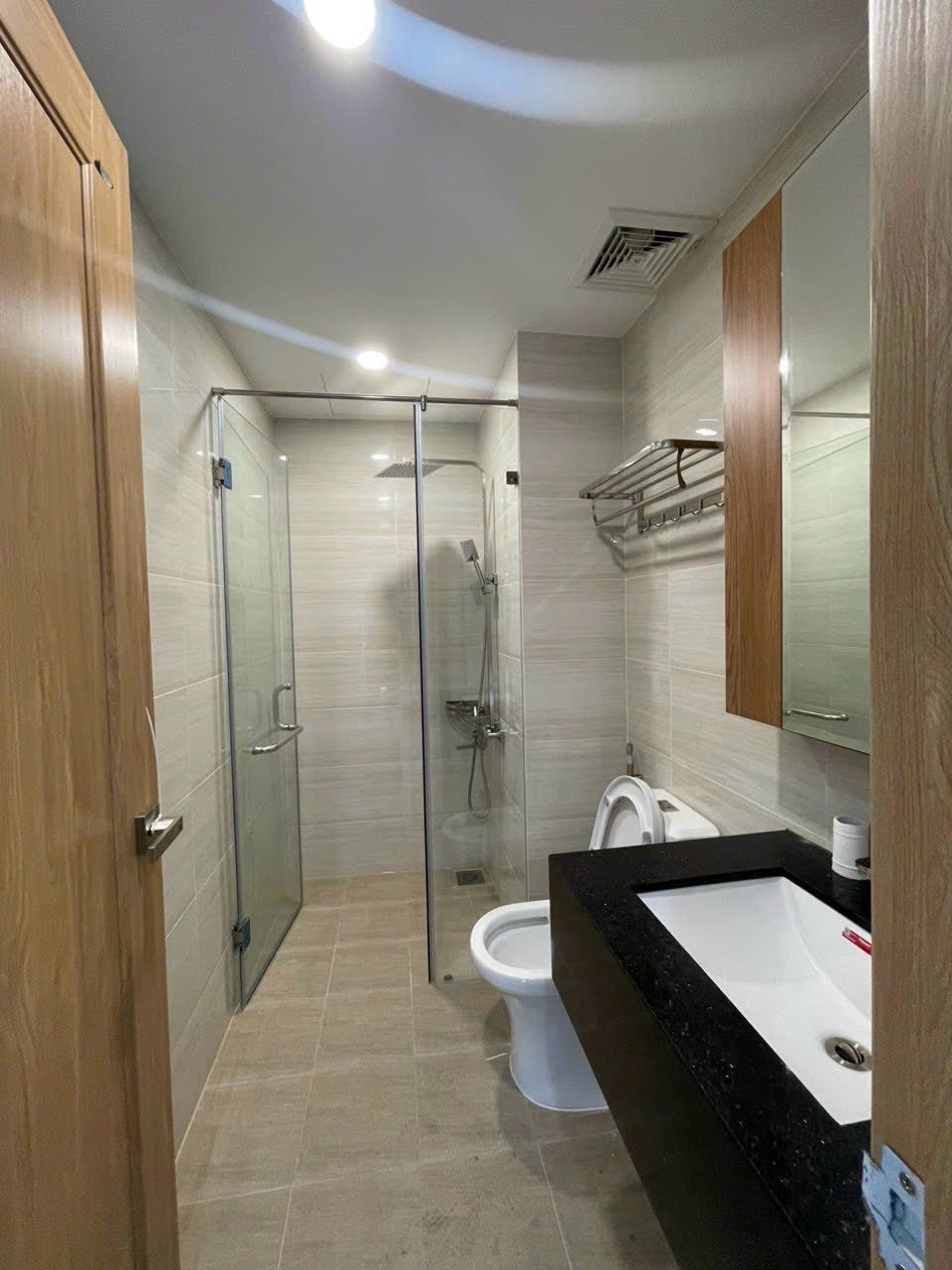 The Sun Avenue Bán Văn Phòng - 47m2 Nội Thất Cơ Bản - Có Sổ Hồng