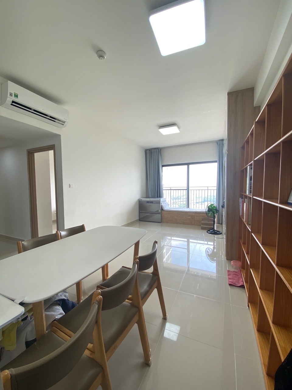 Căn hộ 3 Phòng ngủ Cần Bán - The Sun Avenue 96m2