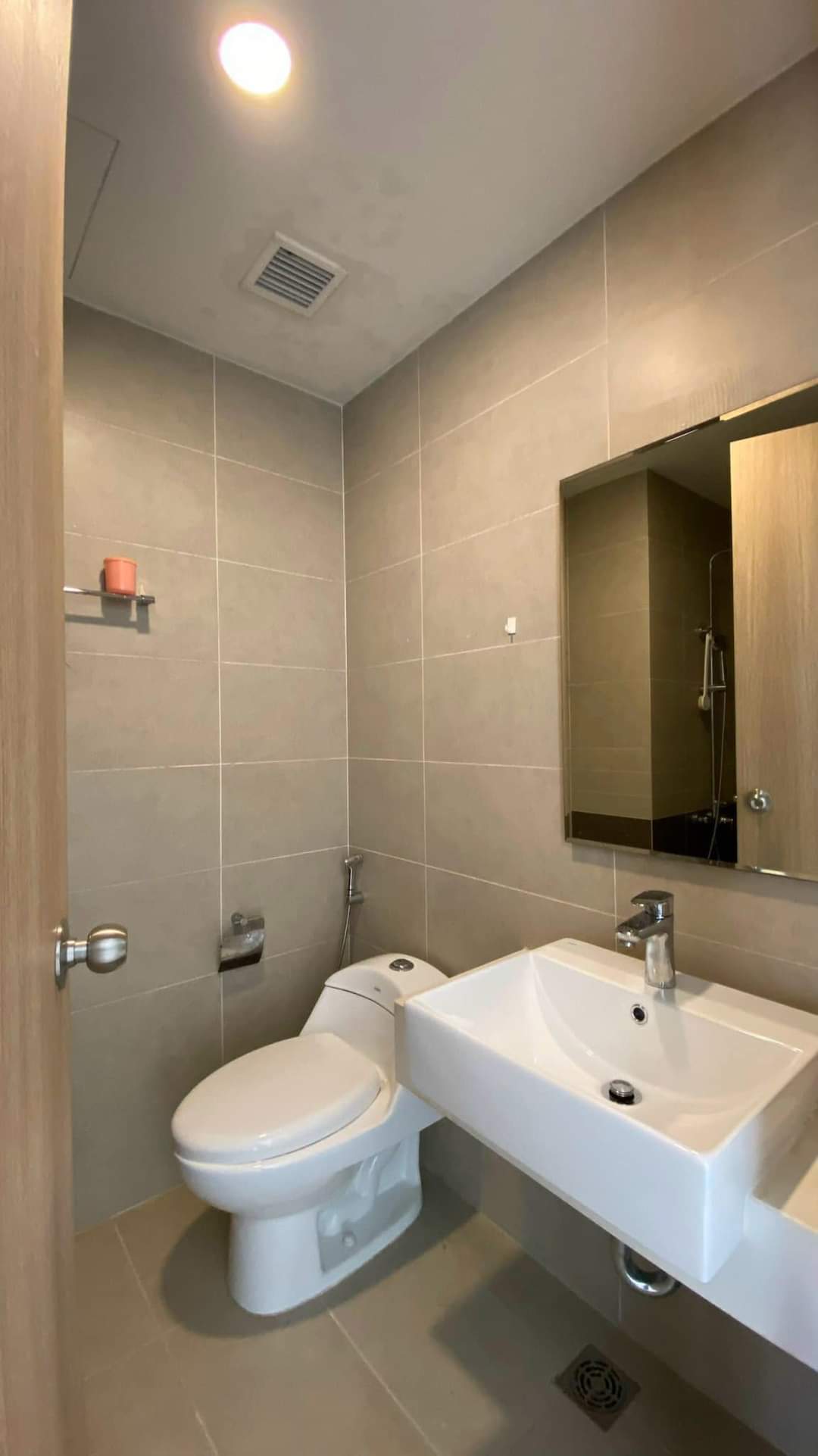 Cho Thuê Căn Hộ The Sun Avenue 2 Phòng Ngủ Giá Rẻ 17,5tr/tháng Đầy Đủ Nội Thất Vào Liền