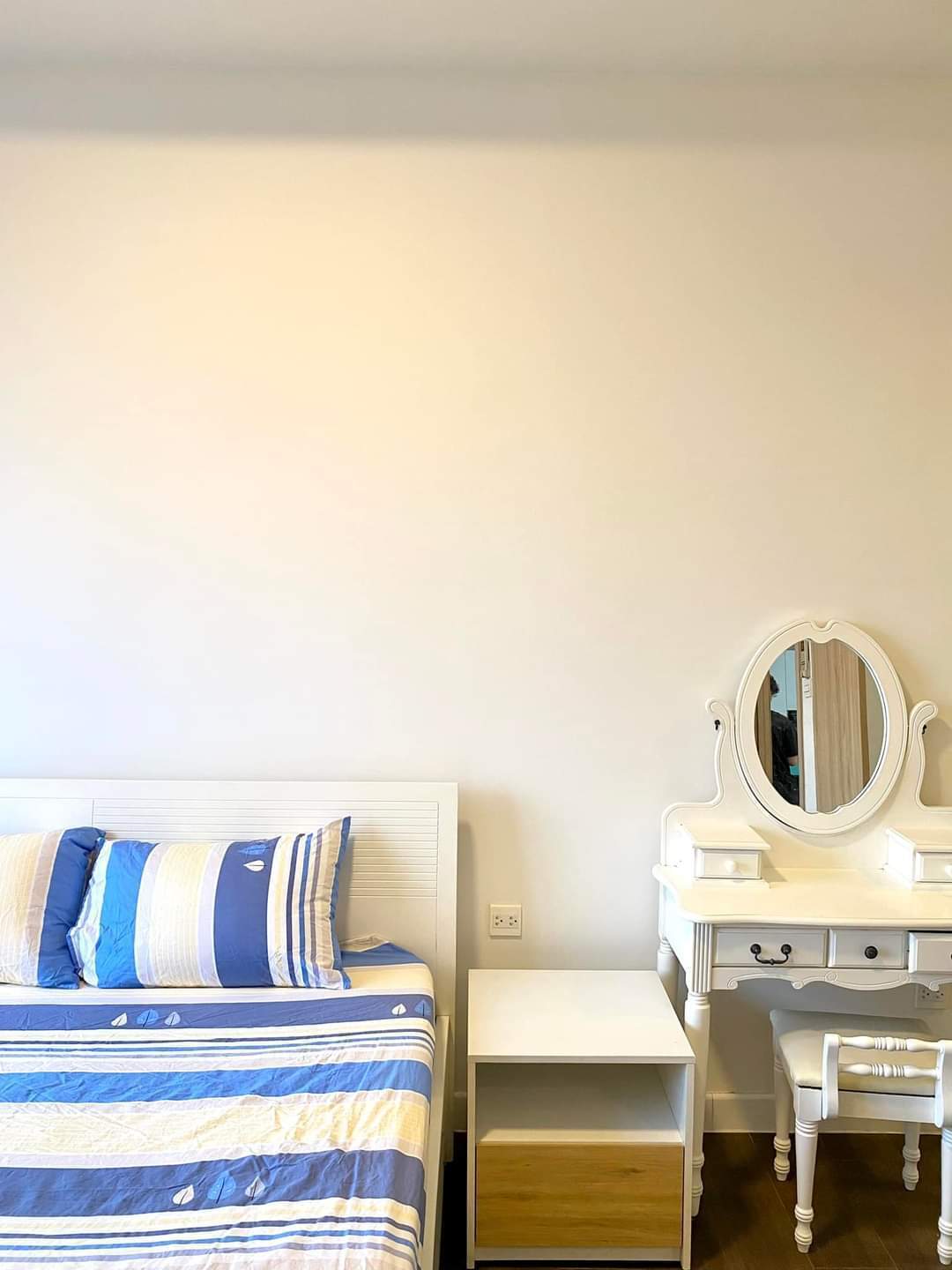 Cho Thuê Căn Hộ The Sun Avenue 2 Phòng Ngủ Giá Rẻ 17,5tr/tháng Đầy Đủ Nội Thất Vào Liền