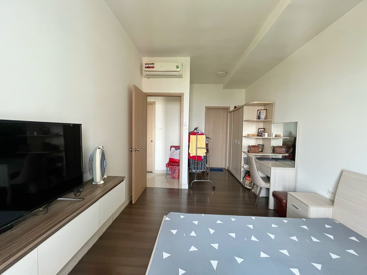 Cho Thuê Căn Hộ 2 Phòng Ngủ The Sun Avenue 18 Triệu Full Nội Thất