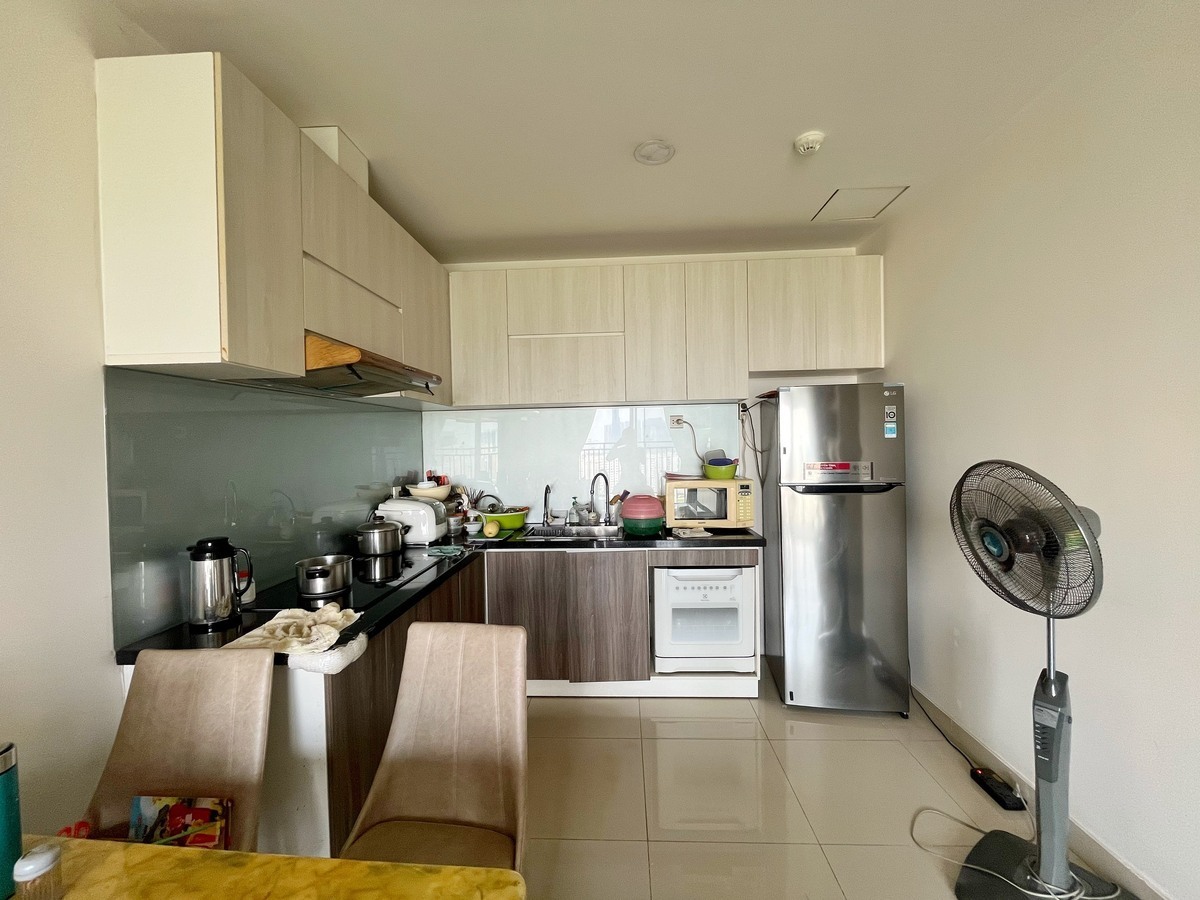 Cho Thuê Căn Hộ 2 Phòng Ngủ The Sun Avenue 18 Triệu Full Nội Thất