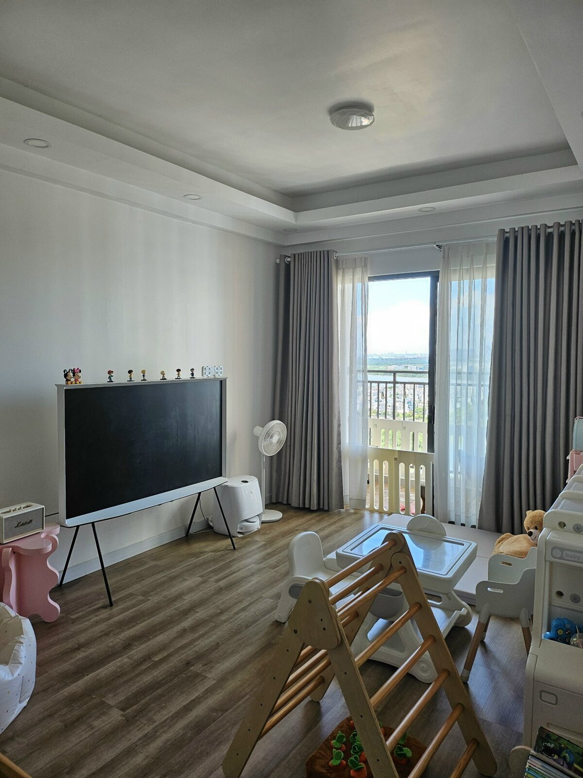 Cho Thuê Căn Hộ The Sun Avenue 3PN Full Nội Thất