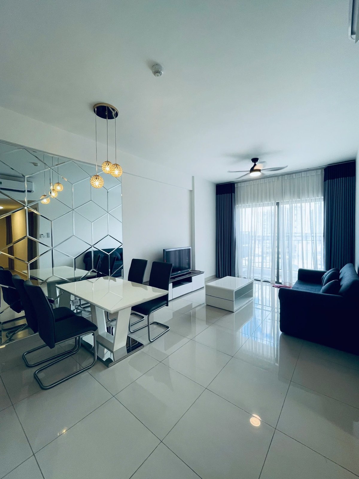 Cho Thuê Căn Hộ 3 Phòng Ngủ - 2WC Full Nội Thất Đẹp