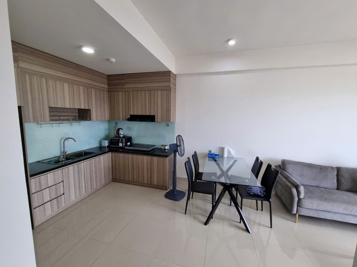 Căn Hộ 2 Phòng Ngủ Có Nội Thất Cần Cho Thuê 18TR - The Sun Avenue