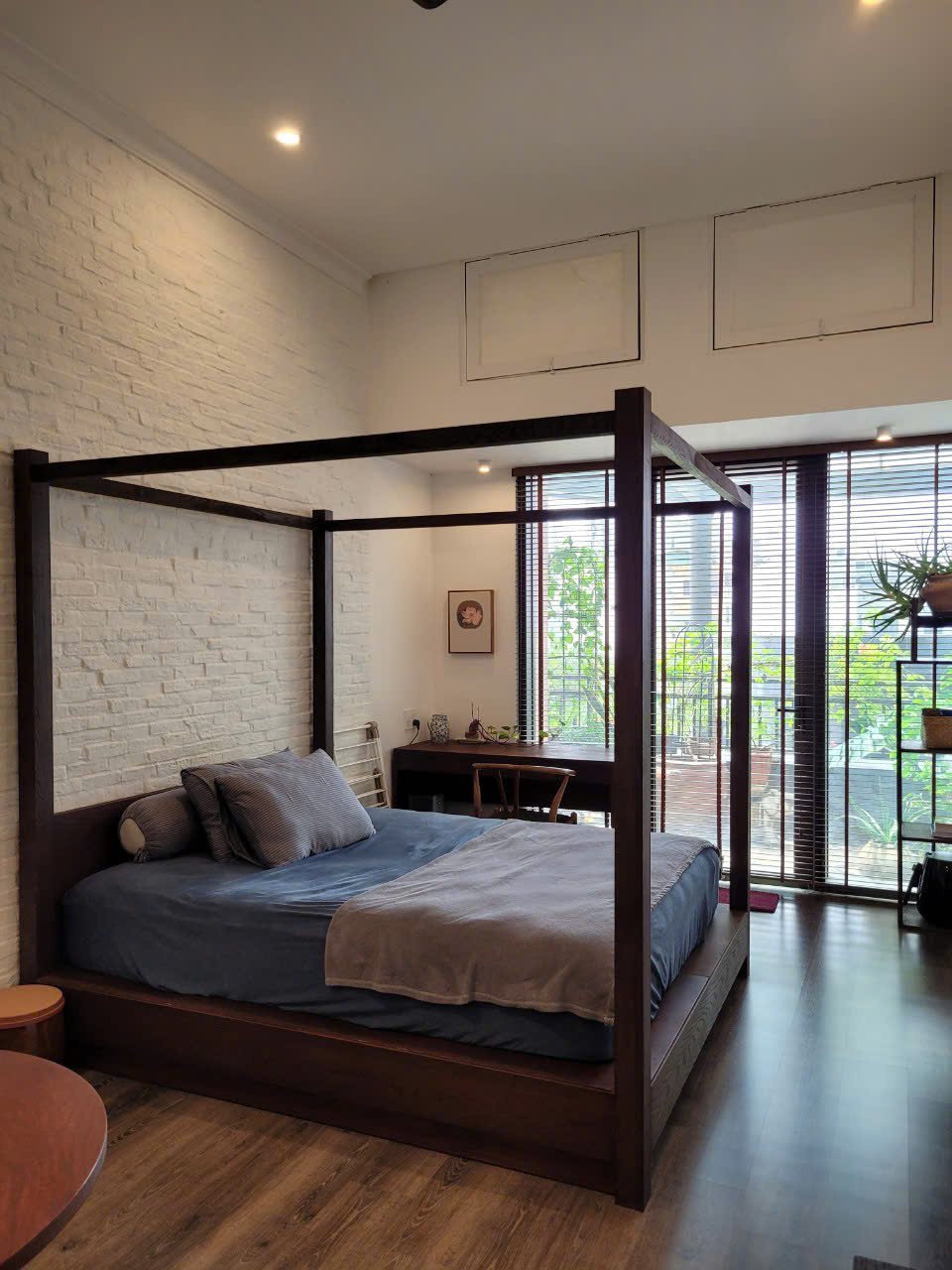 Căn Hộ Studio Có Nội Thất Cần Bán The Sun Avenue Giá 3,1 Tỷ - 35m2