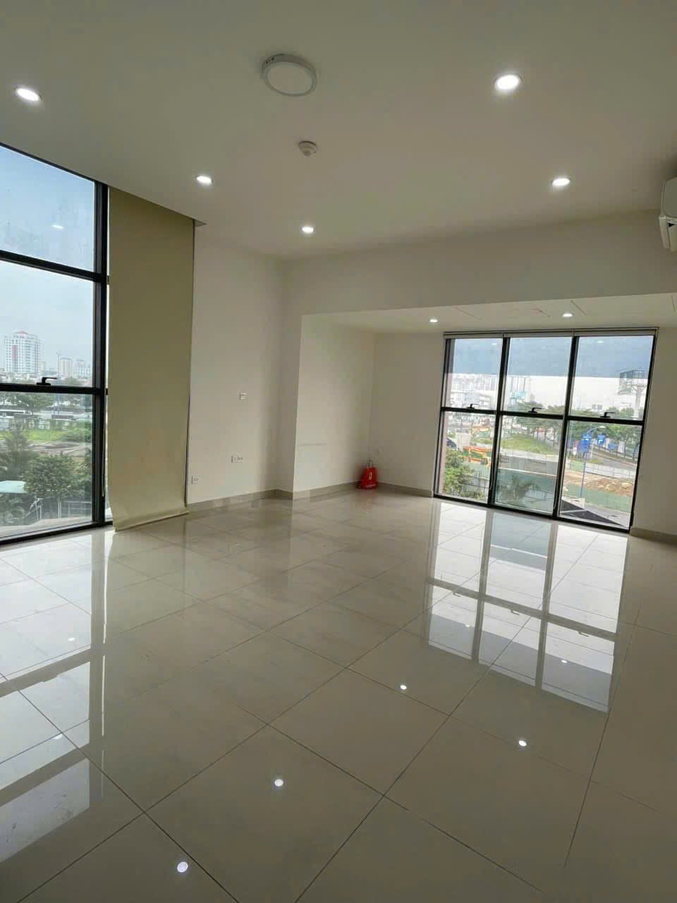 Cho Thuê Offcetel The Sun Avenue Giá 12Tr - 44m2 Nội Thất Cơ Bản