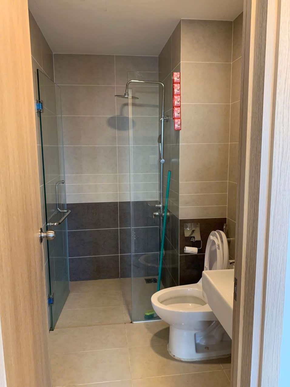 The Sun Avenue Cho Thuê Căn 2 Phòng Ngủ Giá 17 Triệu, Bao Phí Quản lý, 75m2