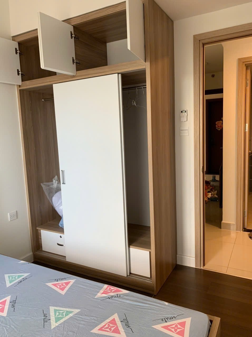 The Sun Avenue Cho Thuê Căn 2 Phòng Ngủ Giá 17 Triệu, Bao Phí Quản lý, 75m2