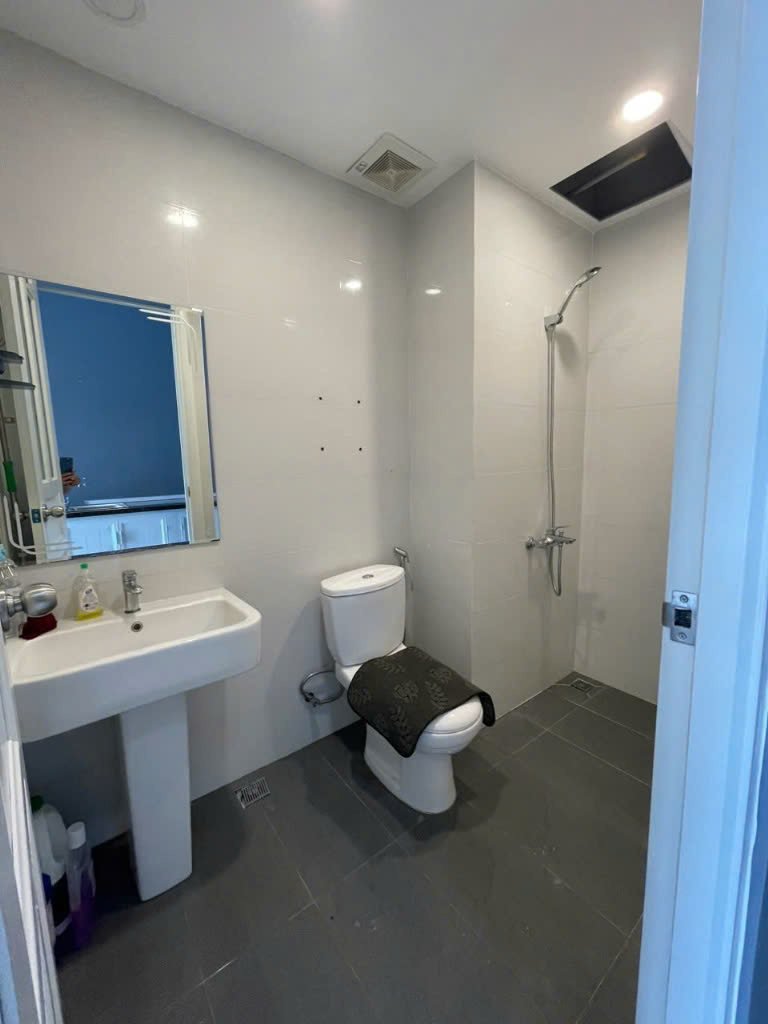 Văn phòng Quận 2 Cho Thuê Giá 9,5tr/tháng Trống Sẵn