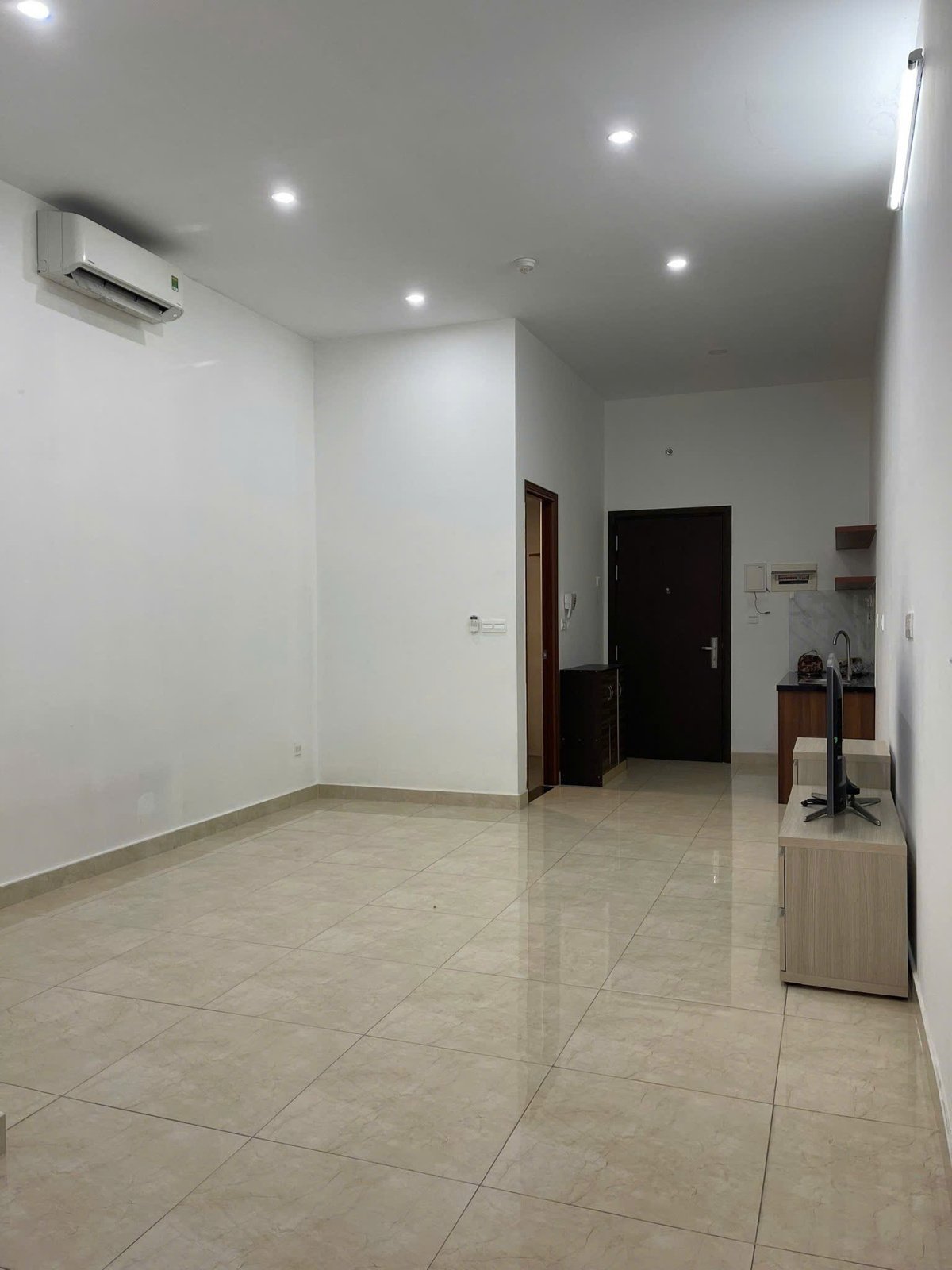 Studio cho thuê The Sun Avenue 10 Triệu - 38m2