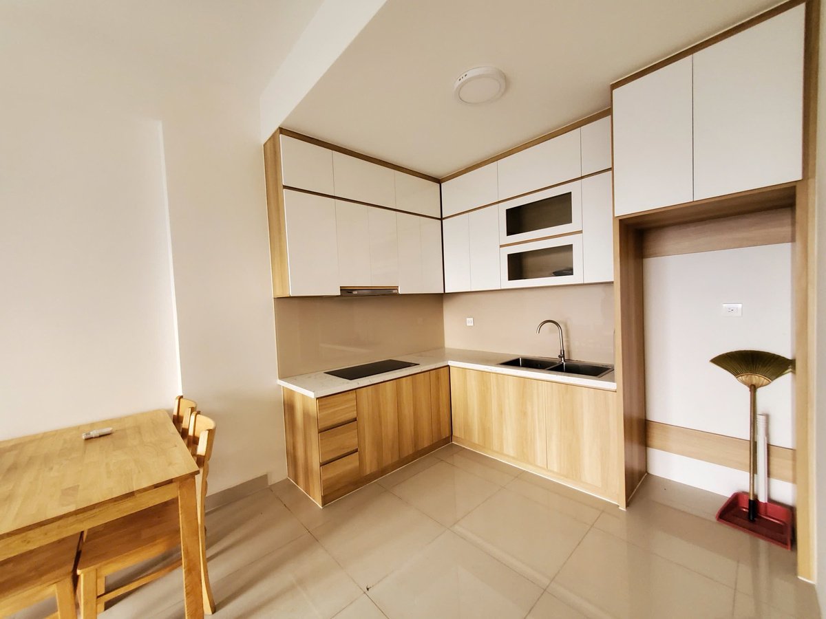 2 Phòng Ngủ Nội Thất Cơ Bản Cho Thuê The Sun Avenue