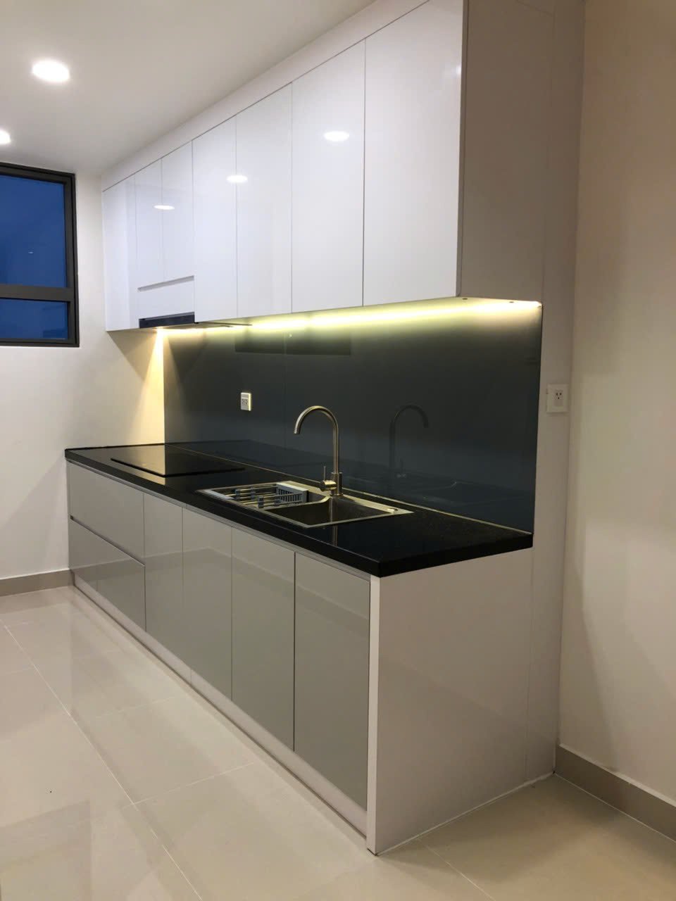 Bán Căn Hộ 1 Phòng Ngủ 51m2 The Sun Avenue Q2