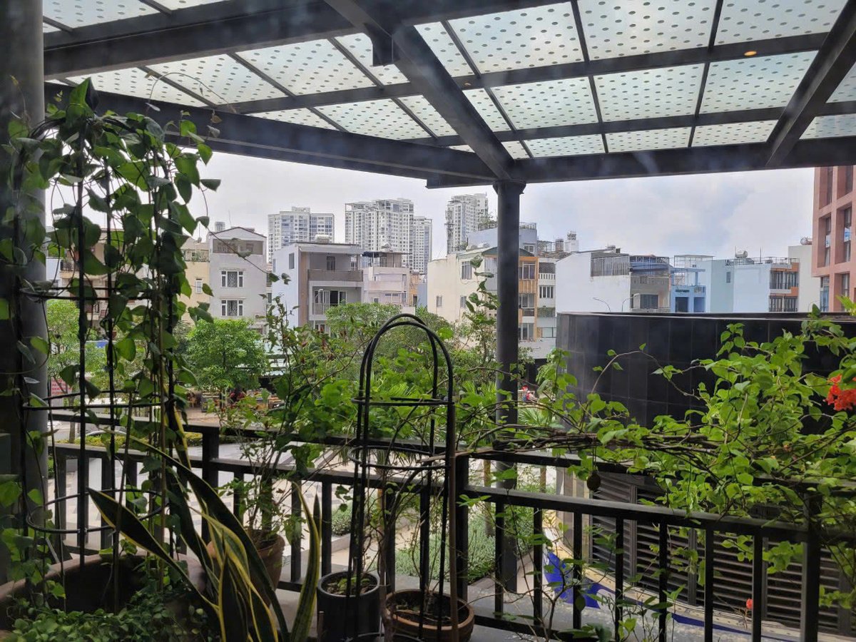 Cho Thuê Studio Sân Vườn Tại The Sun Avenue Giá 12,5 Triệu