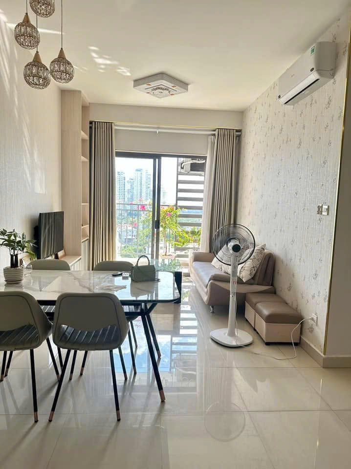 Cho Thuê Căn Hộ 2 Phòng Ngủ 18 Triệu Nội Thất Đầy Đủ - View Sông Sài Gòn