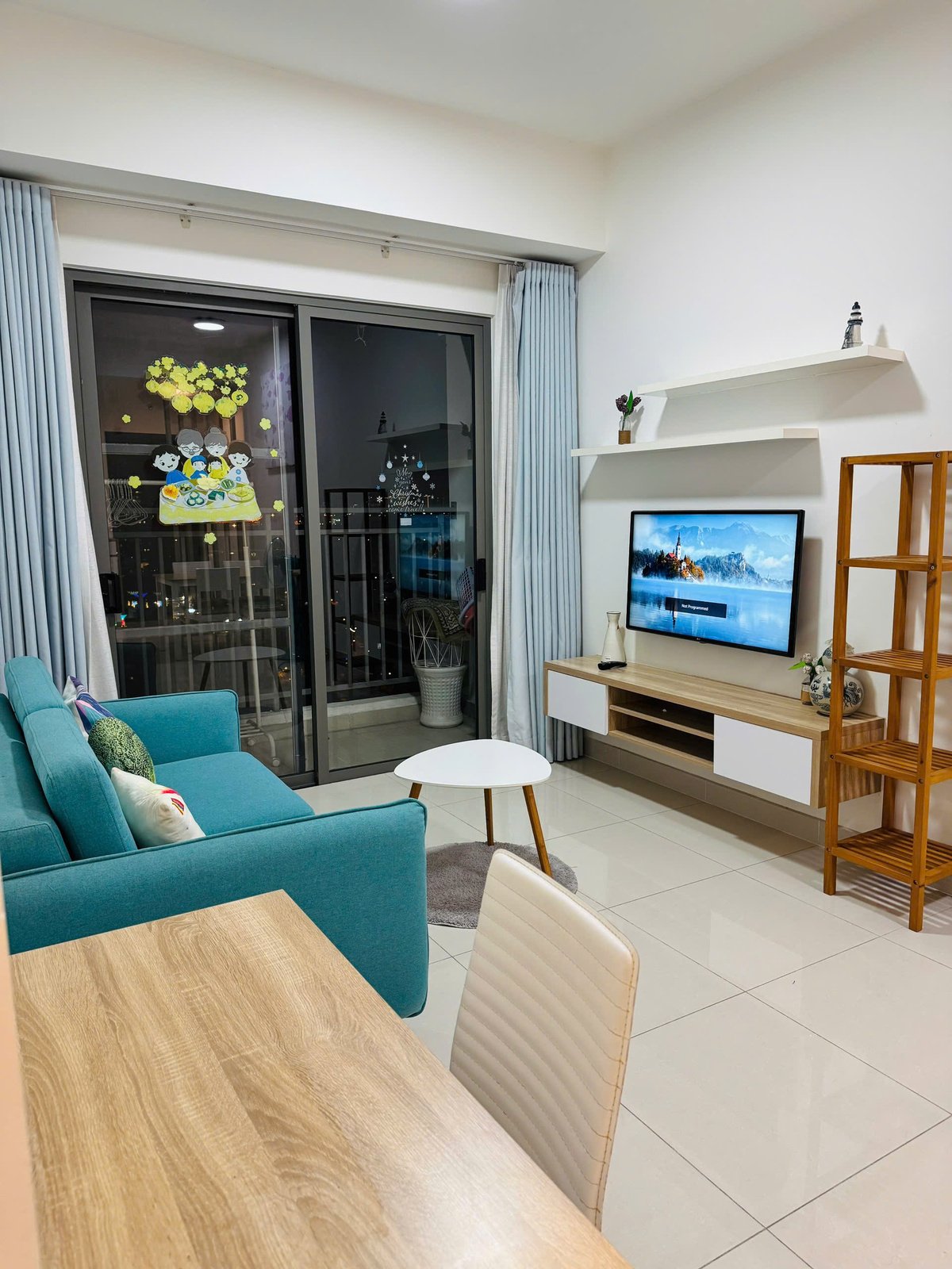 Cho Thuê Căn 1 Phòng Ngủ 51m2 Tại The Sun Avenue Giá 14 Triệu