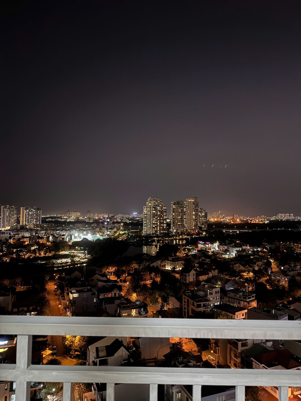 Cho Thuê Căn 1 Phòng Ngủ 51m2 Tại The Sun Avenue Giá 14 Triệu