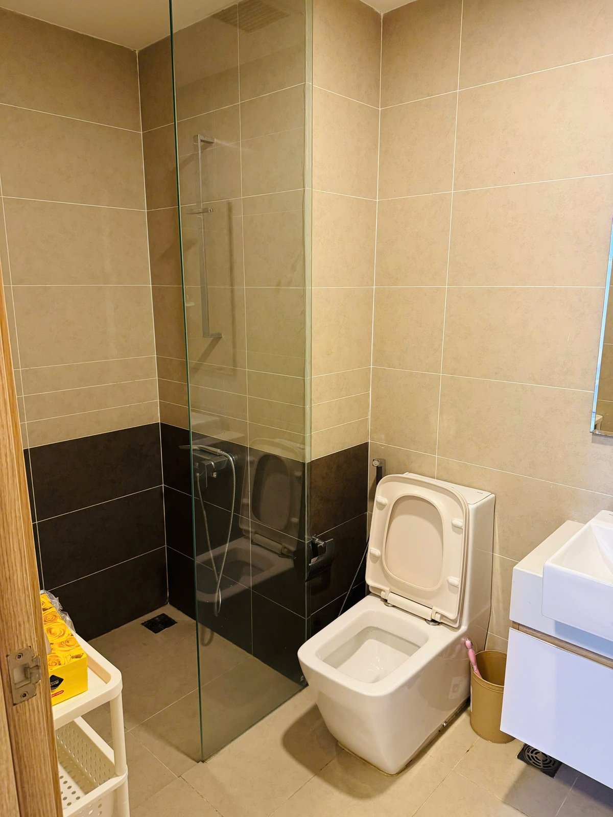 Cho Thuê Căn 1 Phòng Ngủ 51m2 Tại The Sun Avenue Giá 14 Triệu