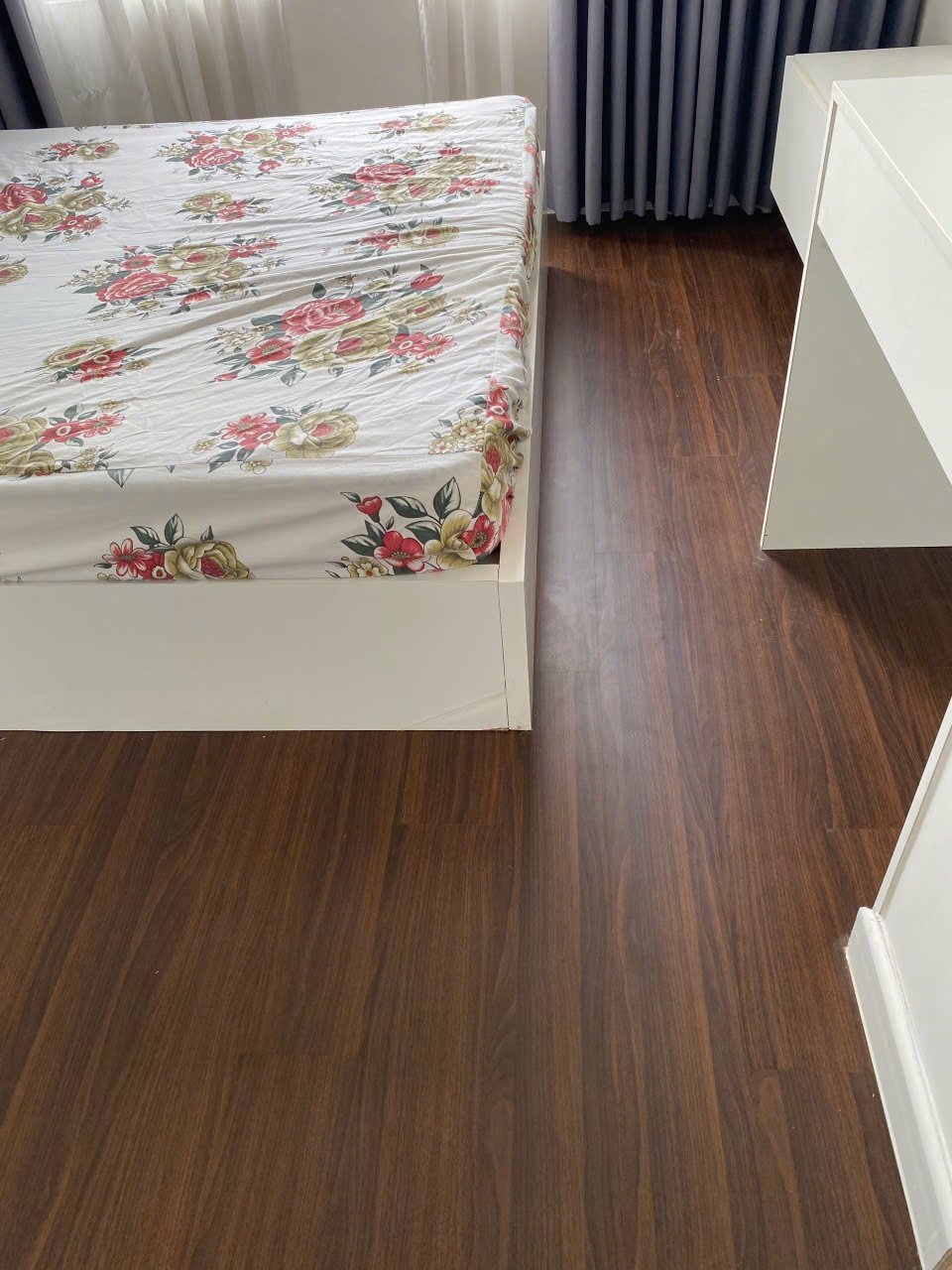 Cho Thuê căn hộ 3 Phòng ngủ -2 WC The Sun Avenue Giá 21 Triệu Diện Tích 90m2