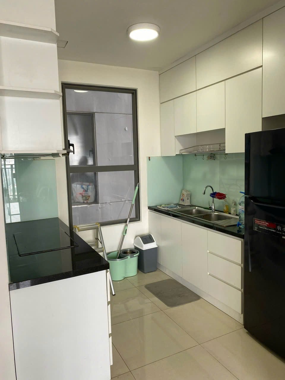 Cho Thuê căn hộ 3 Phòng ngủ -2 WC The Sun Avenue Giá 21 Triệu Diện Tích 90m2