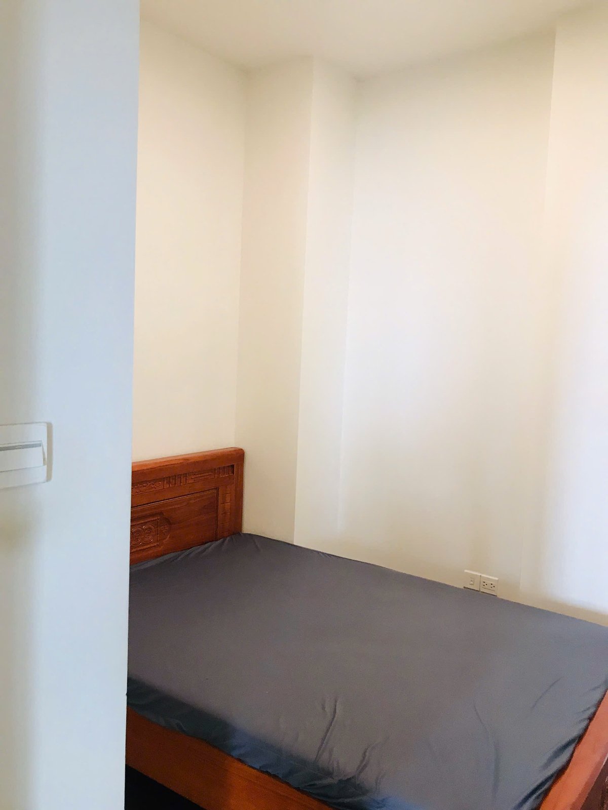 Căn Hộ 1 Phòng Ngủ +1 Cho Thuê The Sun Avenue Giá Chỉ 13 Triệu