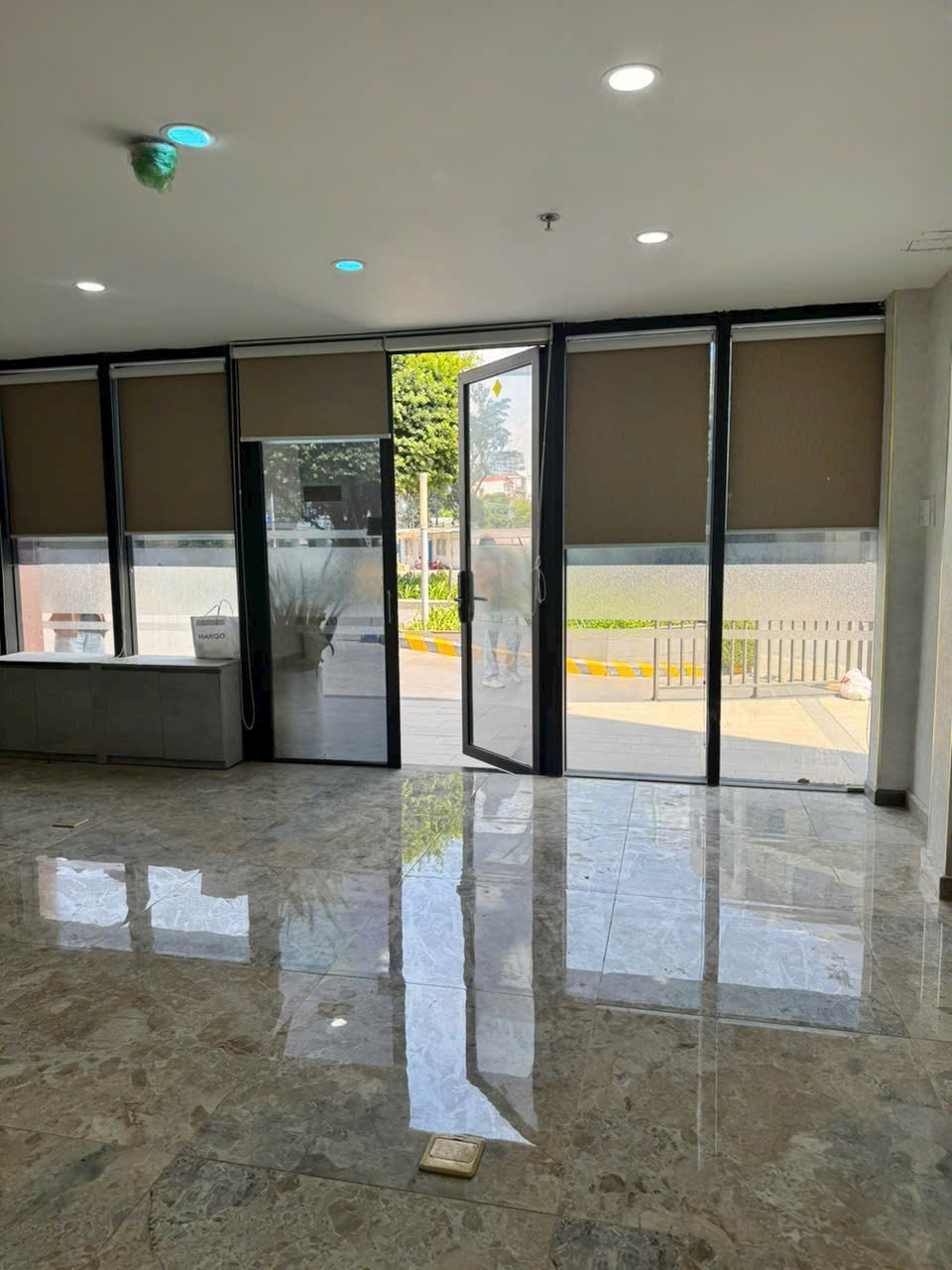 Shophoue 80m2 Cho Thuê The Sun Avenue