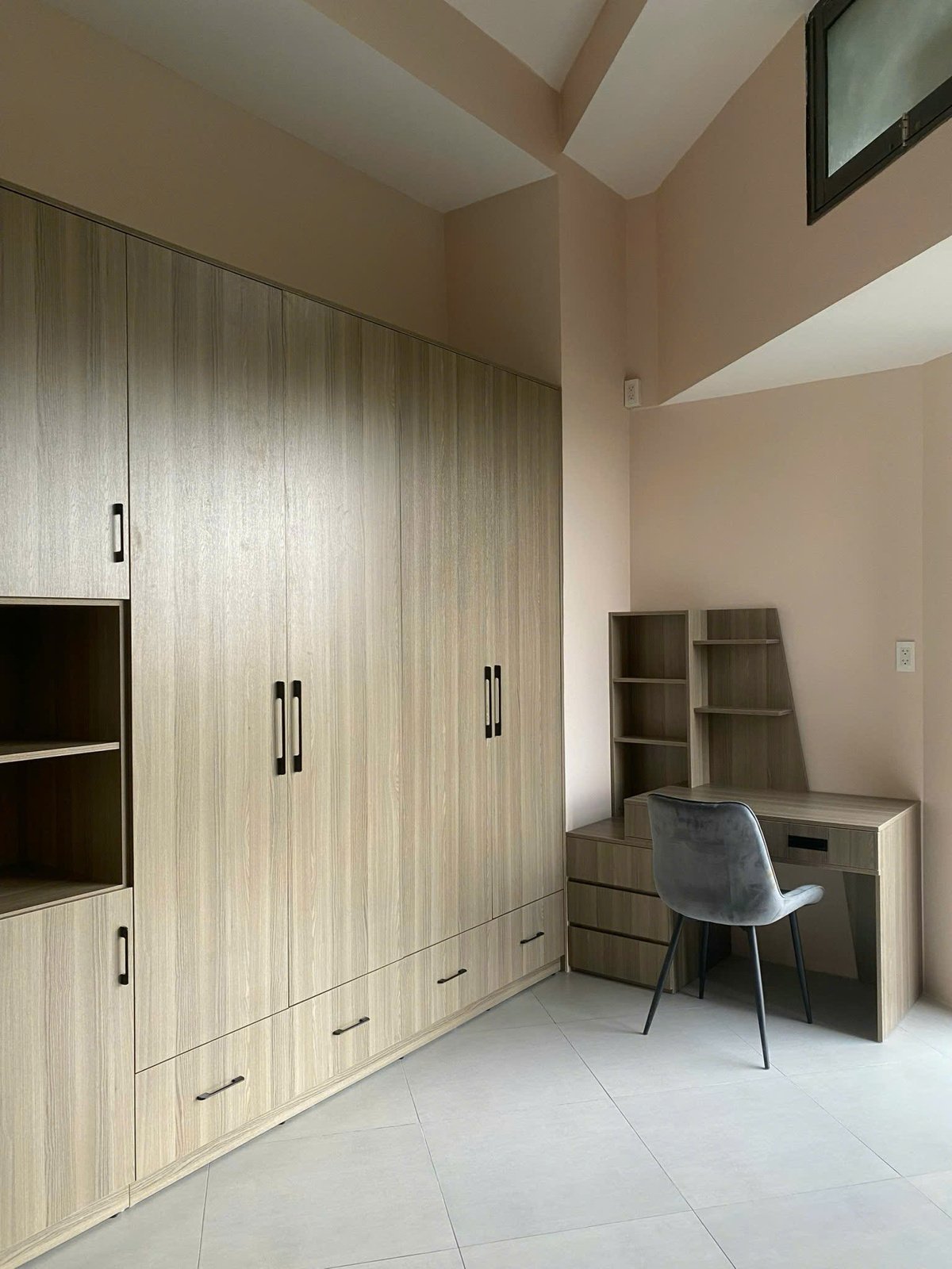 Bán Căn Hộ Studio Có Nội Thất The Sun Avenue