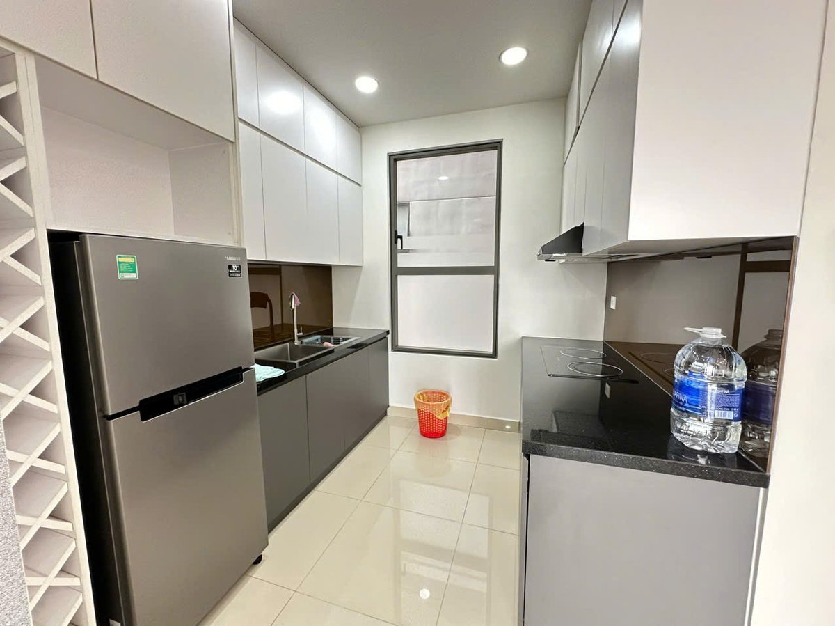 Căn Góc 3 Phòng Ngủ Nội Thất Đầy Đủ Cho Thuê Tại The Sun Avenue