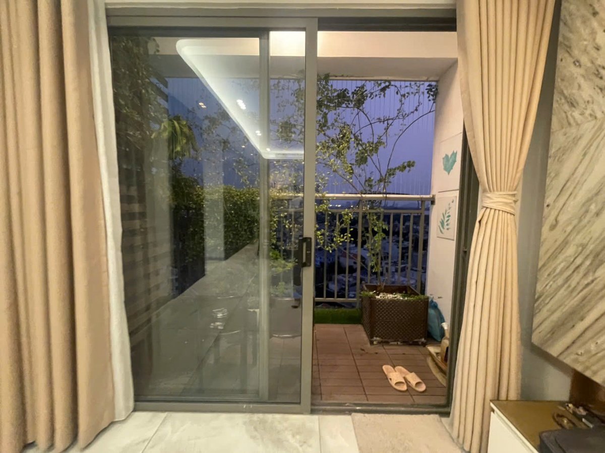 Căn hộ 2 Phòng ngủ diện tích lớn nhất The Sun Avenue 105m2 cần cho thuê