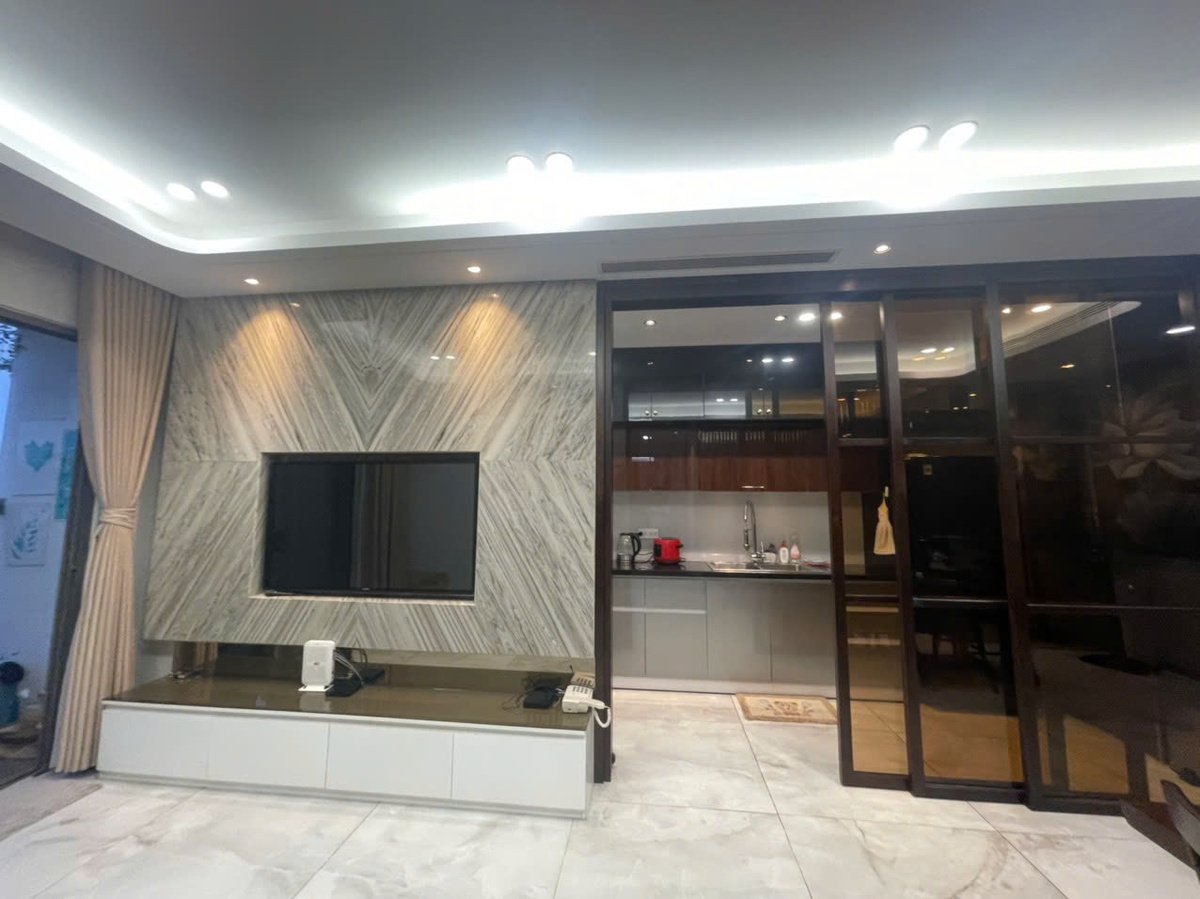 Căn hộ 2 Phòng ngủ diện tích lớn nhất The Sun Avenue 105m2 cần cho thuê