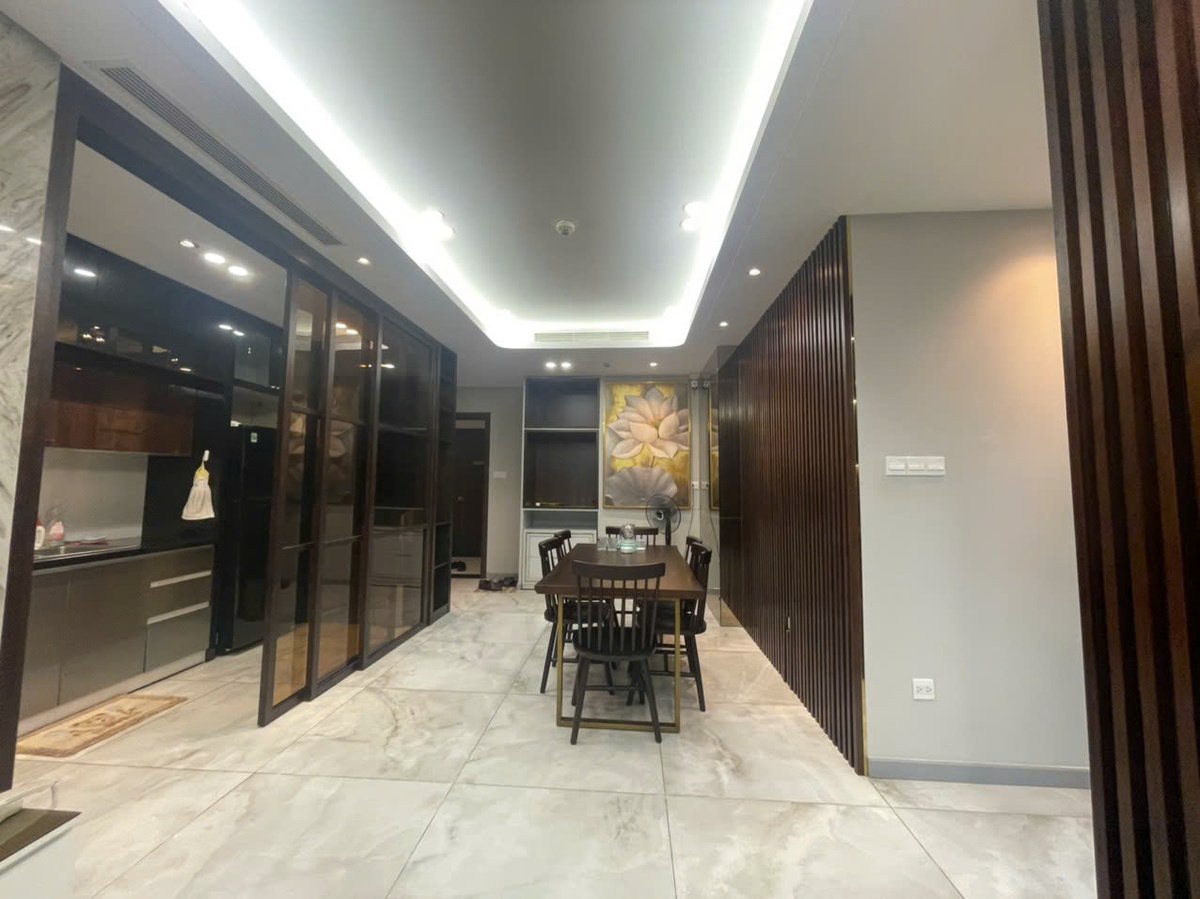 Căn hộ 2 Phòng ngủ diện tích lớn nhất The Sun Avenue 105m2 cần cho thuê