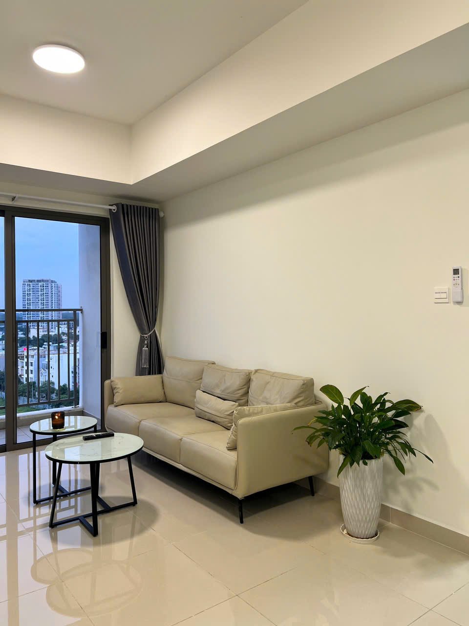 Cần Bán Căn 1PN Có Nội Thất Đầy Đủ - 51m2 Tại The Sun Avenue