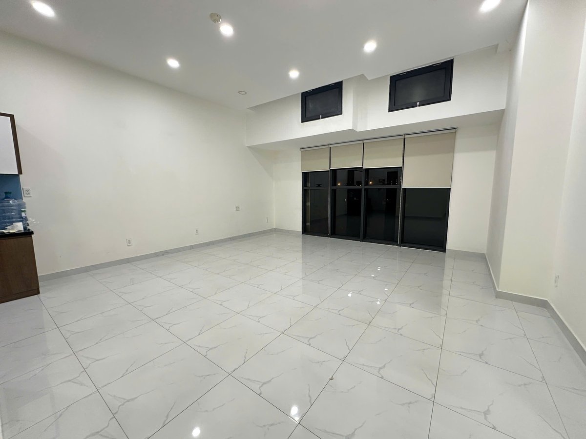 Văn Phòng Diện Tích Lớn 55m2 Bán 3,5 Tỷ - The Sun Avenue