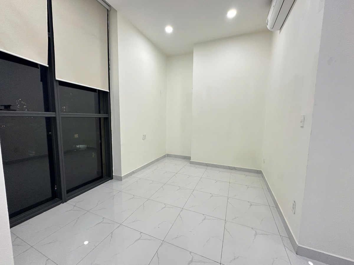 Văn Phòng Diện Tích Lớn 55m2 Bán 3,5 Tỷ - The Sun Avenue