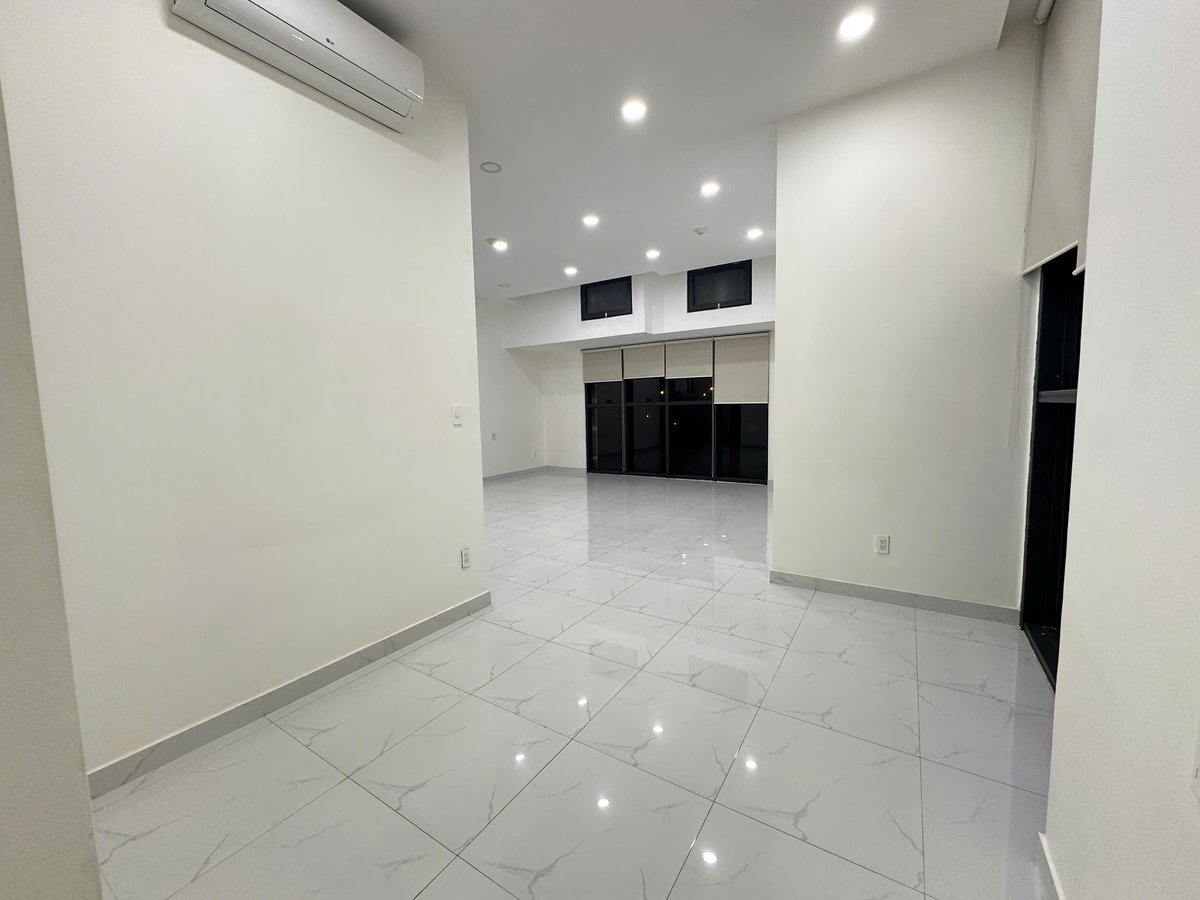 Văn Phòng Diện Tích Lớn 55m2 Bán 3,5 Tỷ - The Sun Avenue
