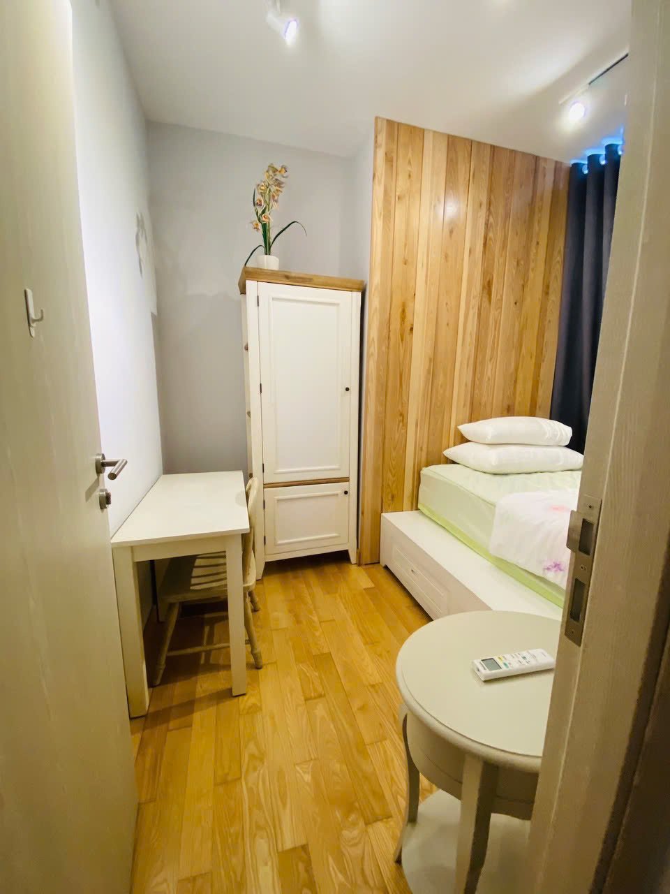 Bán Căn Hộ Studio Full Nội Thất The Sun Avenue