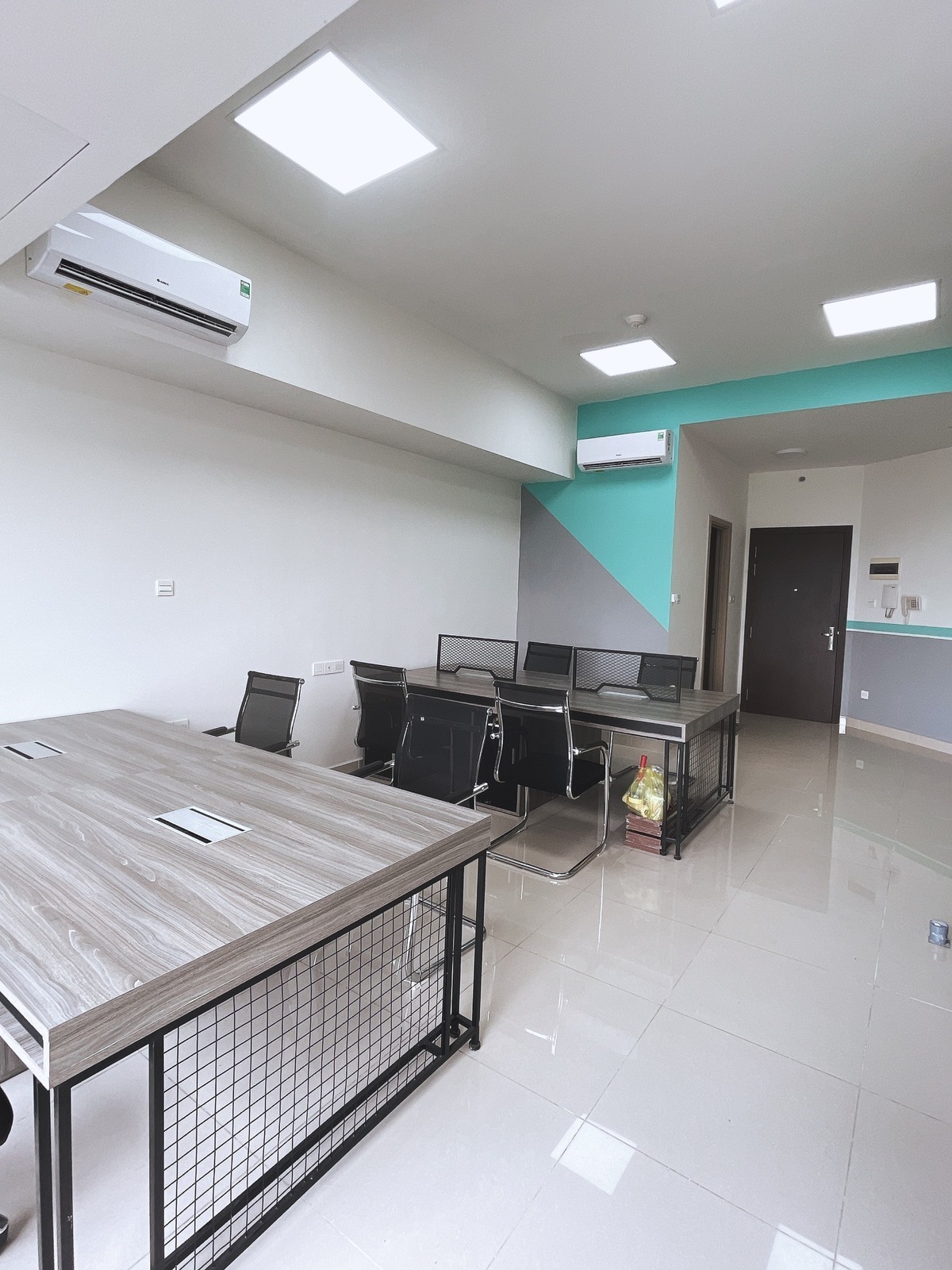 Văn Phòng Có Nội Thất Cần Cho Thuê The Sun Avenue