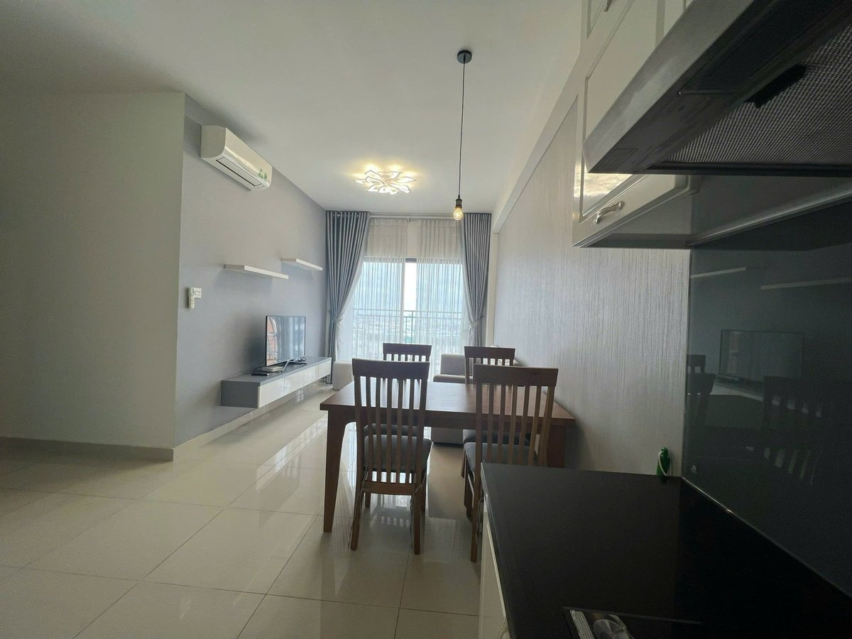 Căn 2 Phòng Ngủ View Sông Cho Thuê The Sun Avenue