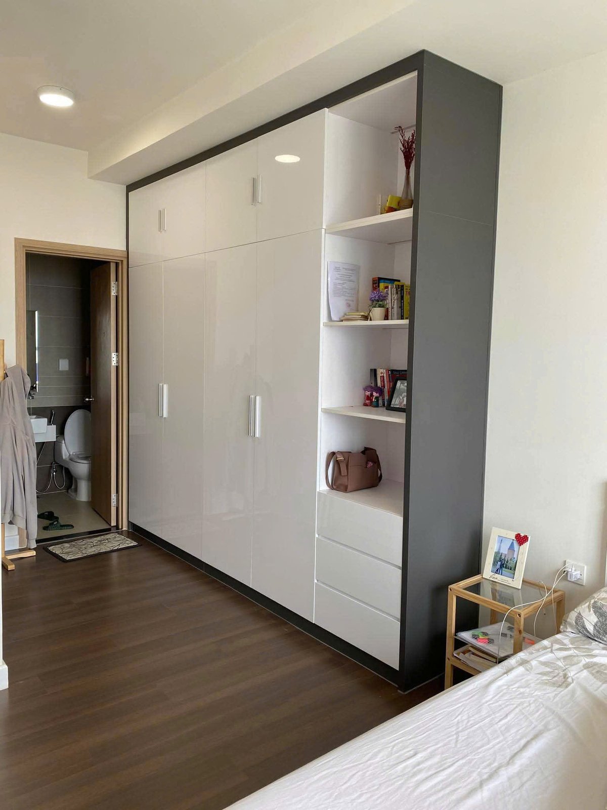 The Sun Avenue Bán Căn 2 Phòng Ngủ Có Sẵn Nội Thất