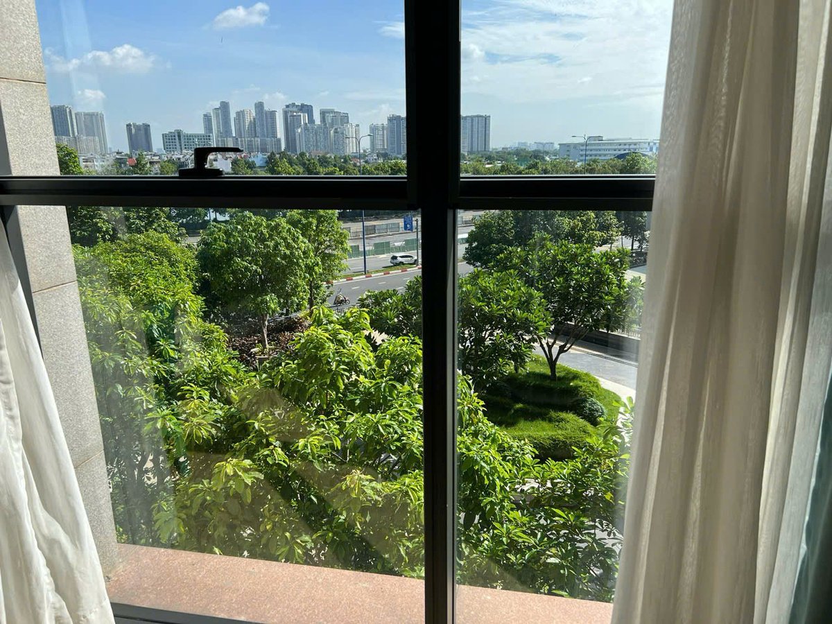 Cho Thuê Studio Full Nội Thất The Sun Avenue