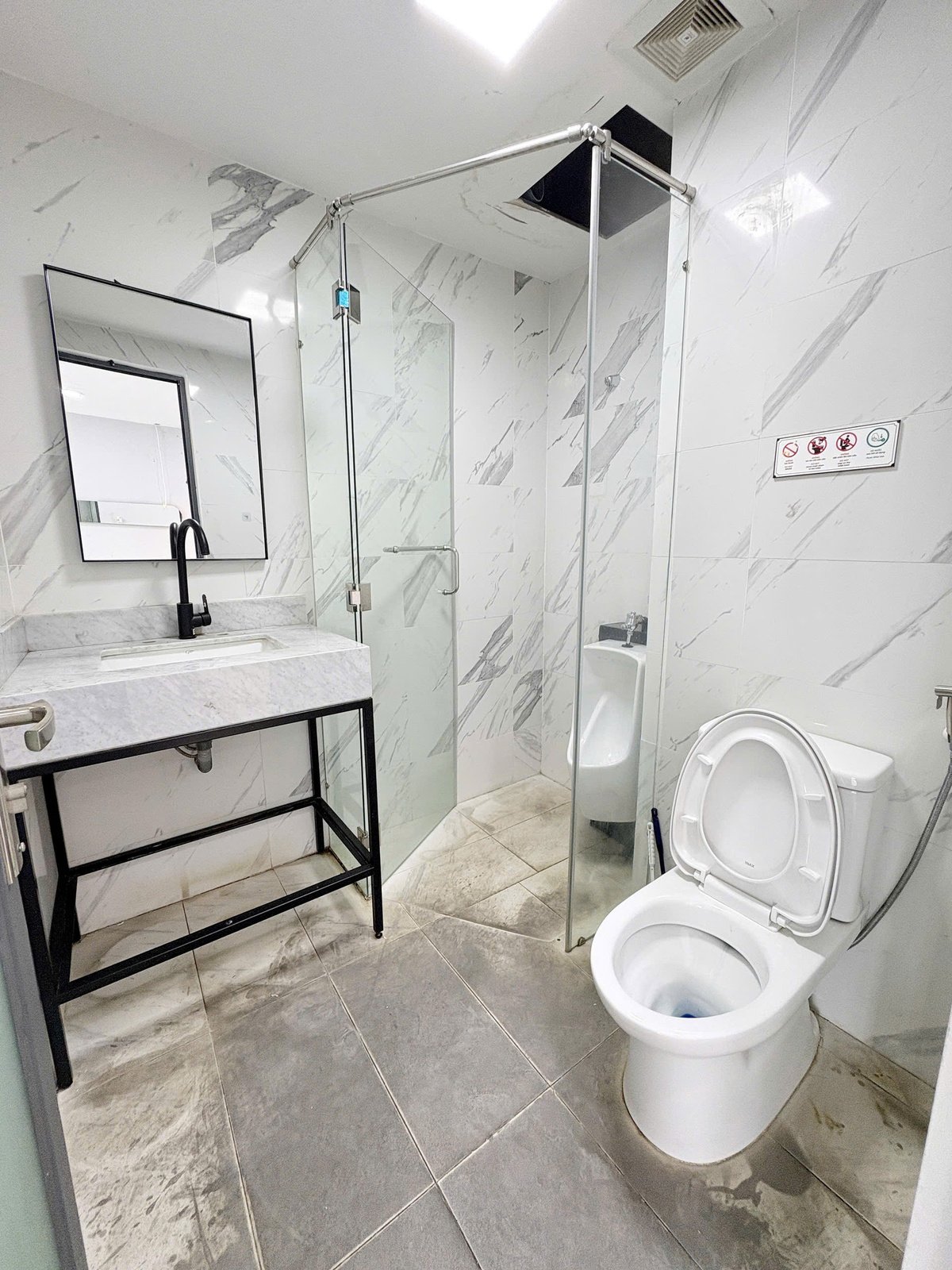 Cực Hiếm Căn Văn Phòng Diện Tích 100m2 Cho Thuê The Sun Avenue, Q2