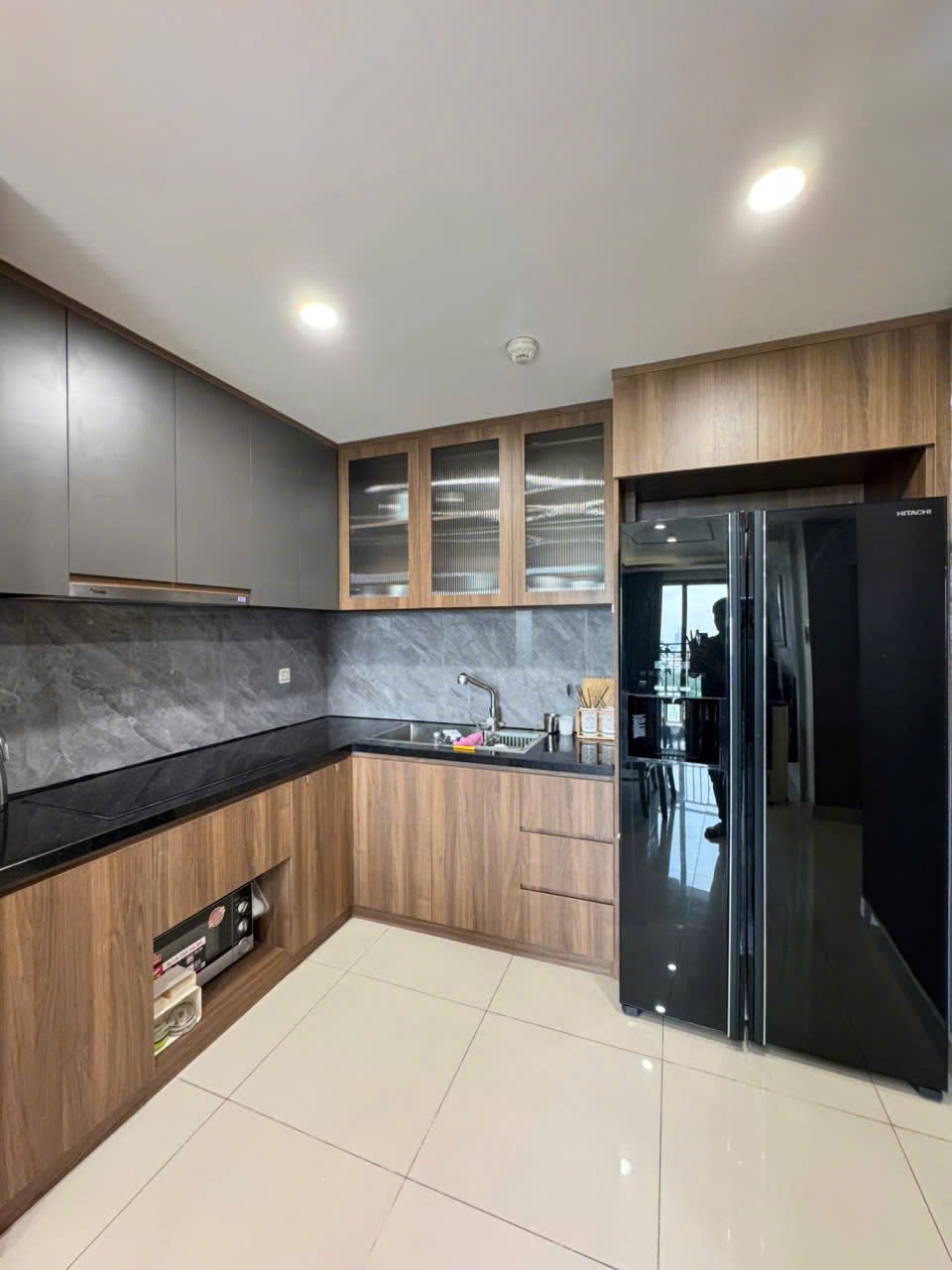 Chung Cư The Sun Avenue Cho Thuê Căn 2 Phòng Ngủ View Landmark 81