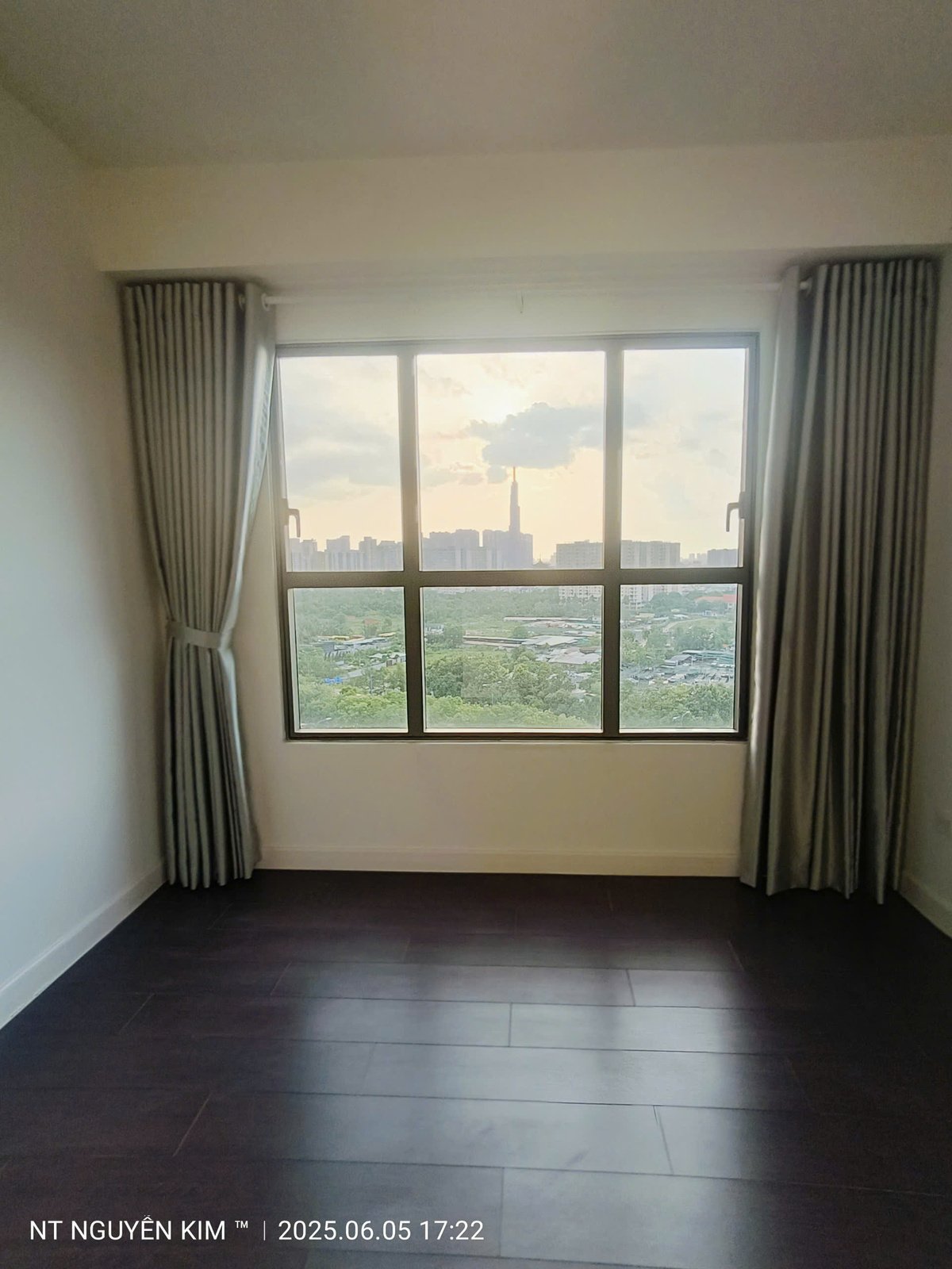 Căn Hộ 3 Phòng Ngủ 96m2 Cho Thuê Tại The Sun Avenue, Q2