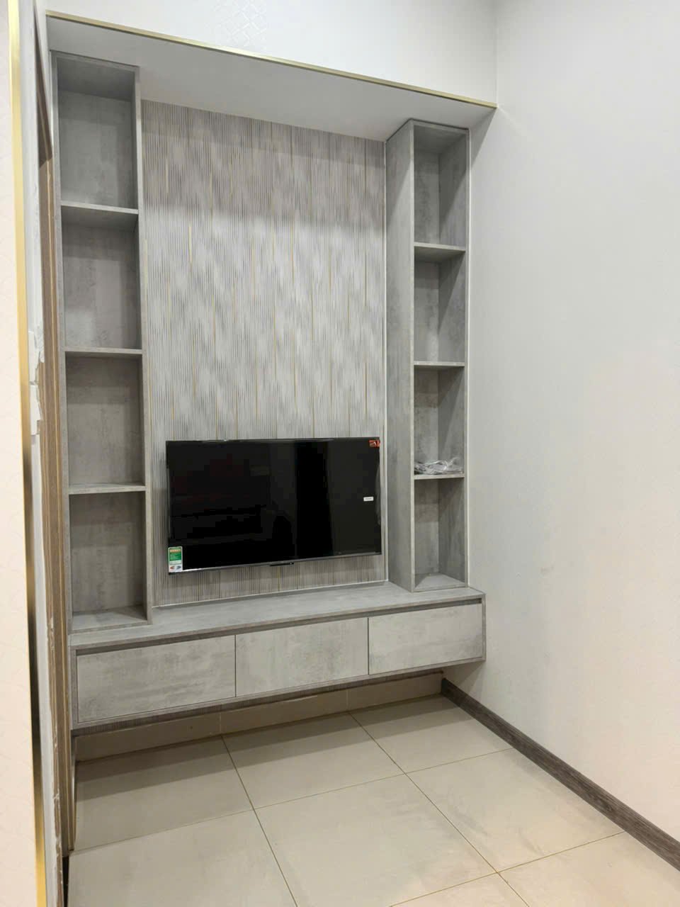 Cho Thuê Căn Hộ Studio The Sun Avenue 40m2 Giá 13.5 Triệu Nội Thất Đầy Đủ