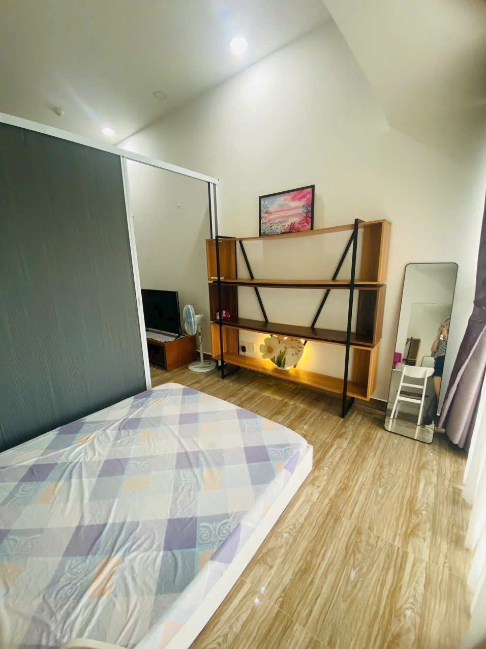 Căn hộ Studio The Sun Avenue Đầy Đủ Nội Thất Cho Thuê Giá 13Tr