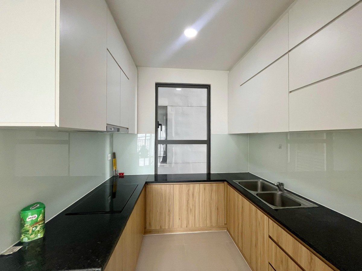 Cho Thuê Căn Hộ The SUn Avenue 3 Phòng Ngủ Nội Thất Cơ bản Giá 17tr/tháng